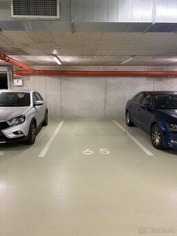 Nabízím k pronájmu venkovní parkovací místo (stání) ve