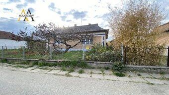 Na prodej cihlový rodinný dům za 19 000 eur na pozemku 1