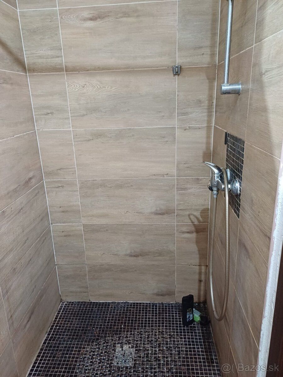 Prodej 1+1 bytu 37 m² ve zvýšeném přízemí sídliště Lúky u