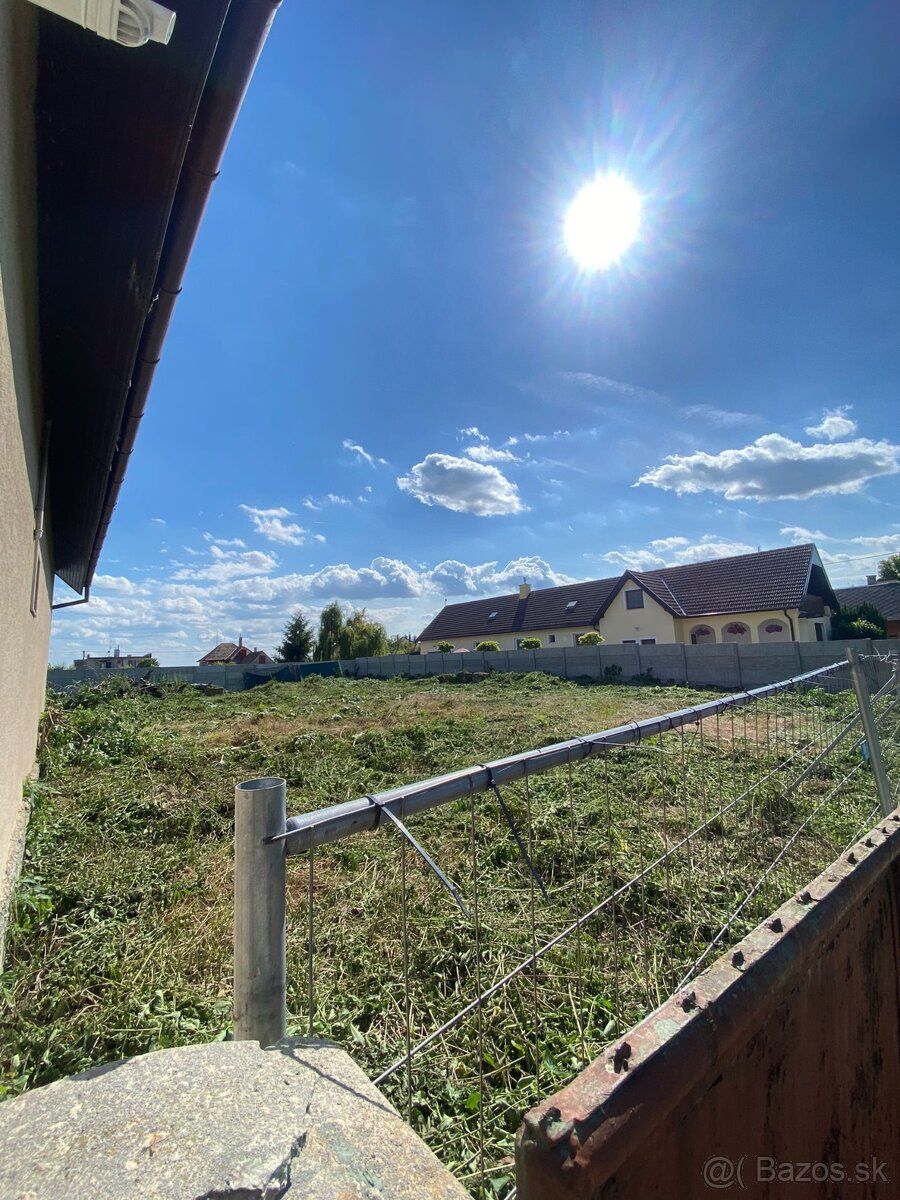 Продається земельна ділянка в міській частині Шаморін