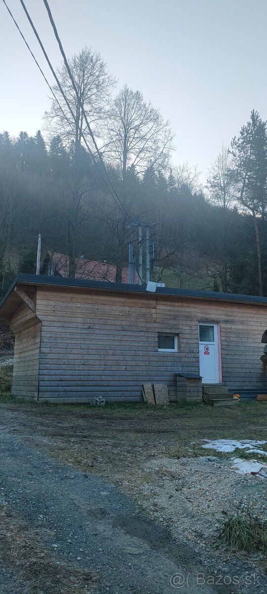 Prodám mobilní dům, základem je anglický karavan o