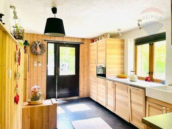 RE/MAX Joy nabízí k prodeji 5pokojový rekreační dům (18