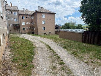 Predaj pozemku pod garáž v meste Jelšava, výmera pozemku je 