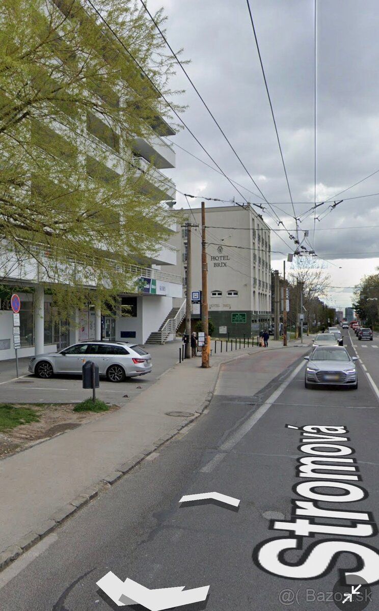 wynajmę miejsce parkingowe w garażu przy ul. Stromowej w