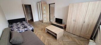Ponúkame na predaj kompletne zrekonštruovaný 1-izbový byt s 