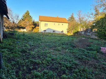 Oferuję na sprzedaż działkę budowlaną o powierzchni 768 m²