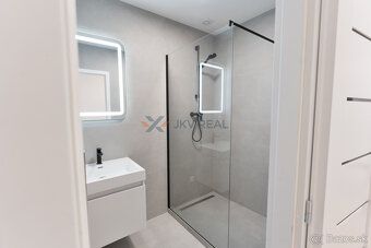 Type: 3-room apartment Street: Kyjevská street City