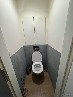 Oferuję do wynajęcia wyremontowane i umeblowane 2-pokojowe