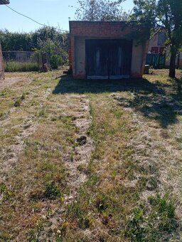 Продається односімейний будинок, розташований у тихому селі