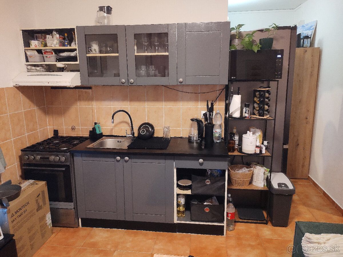 We offer for rent a furnished 1 bedroom apartment with