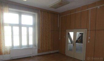 Nabízíme k pronájmu zajímavý komerční objekt nacházející se