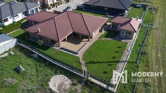 EXCLUSIVE: Premium new construction 4-bedroom family house