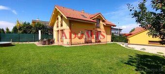 EXCLUSIVE: Premium new construction 4-bedroom family house