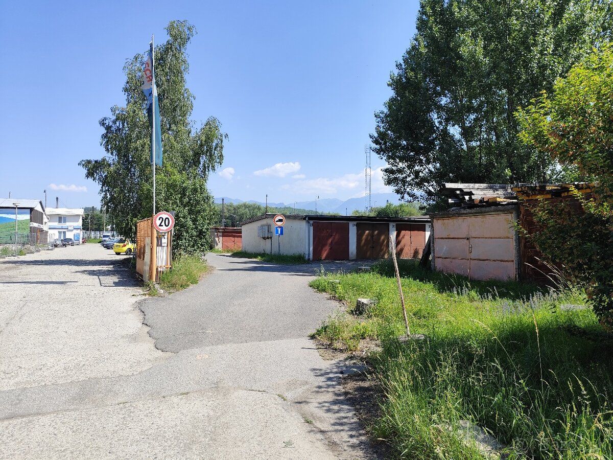 Sprzedam garaż w Liptowskim Mikulašu przy ul. Štefánikovej