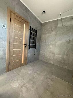 For sale new unoccupied mobile home in an English style