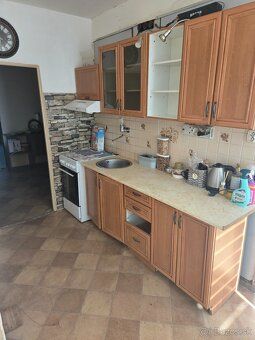 Nabízím k pronájmu 3,5 pokojový byt s balkonem ve městě