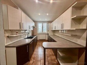 Я зацікавлений у купівлі однокімнатної квартири, ідеально в