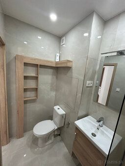 Oferuję do wynajęcia piękny dwupokojowy apartament po