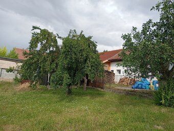Prodám rodinný dům v původním stavu, vhodný k rekreačnímu