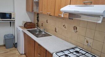 Даю в оренду 1,5 кімнатну квартиру в новобудові у Кошицях