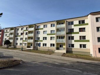 Ponúkám na prodej prostorný 4tičkový byt s balkonem o ploše