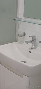 new after comprehensive reconstruction spacious apartment