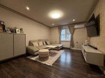 for sale 3 room apartment in private ownership, with