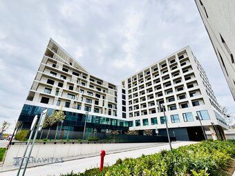 GRAVITAS offers you an attractive non-residential space for