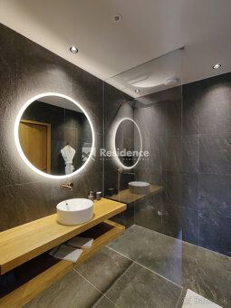 Looking for an exceptional property at the most prestigious