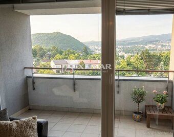 XEMAR (or 0948 189 375) offers for sale a modern, sunny and