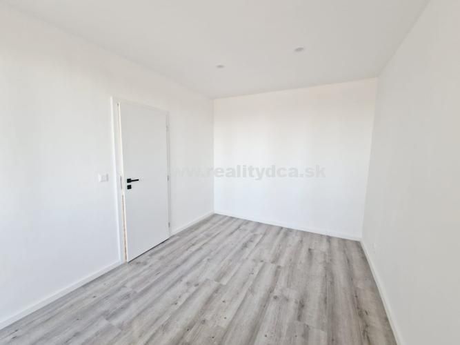 We sell a 3-room apartment in Banovce nad Bebravou at