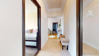 We offer an exceptional 3-room apartment for sale at