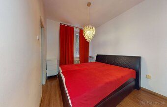 We offer for sale a pleasant 2-bedroom apartment with an