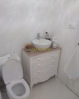 We offer for sale a spacious 2-room apartment with an area