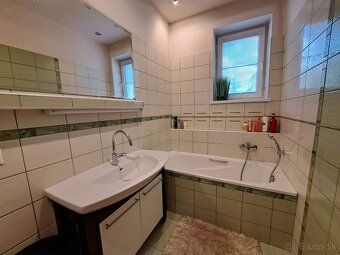 VÝNIMOČNÝ 4-IZBOVÝ BYT 152 m² V CENTRE MESTA | KRB • BALKÓN 
