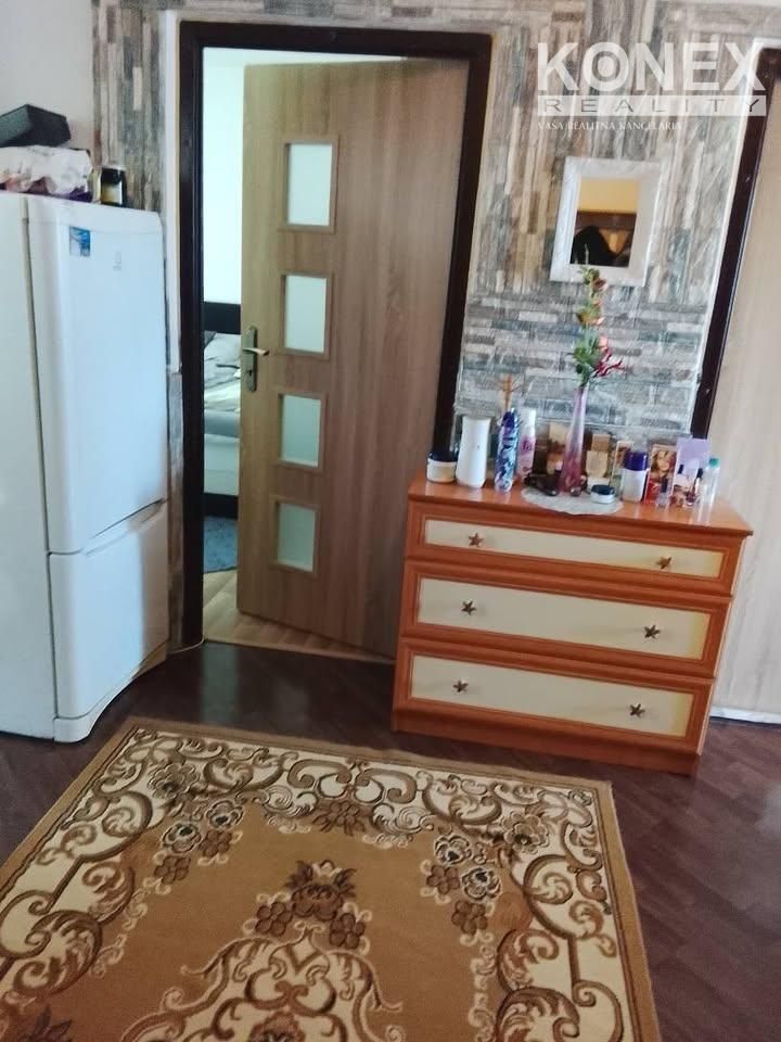ID:4079
Ponúkame trojizbový byt po čiastočnej rekonštrukcii,