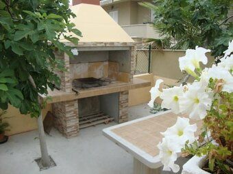 RB25-41, AMAXADES REALTY offers for sale a nice apartment