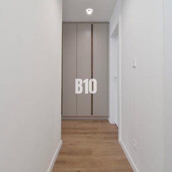 Apartment 10 offers you for sale a modern newly renovated 4
