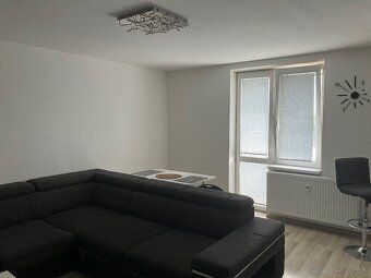 Hlinkova Street, 54 m², brick, insulated apartment block