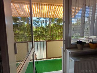 We offer for sale a spacious and bright 3-room apartment