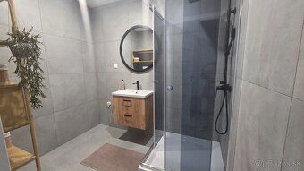 I offer for sale a modern renovated 2-room apartment at