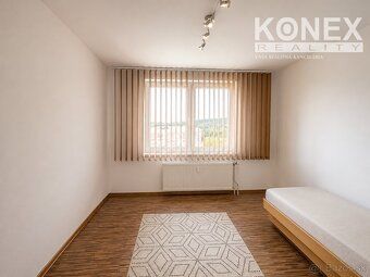 ID:4383 We offer exclusively for sale a spacious 3-bedroom