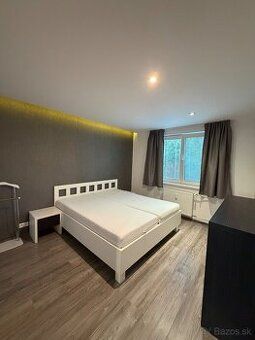 1-bedroom apartment with generous size, balcony overlooking