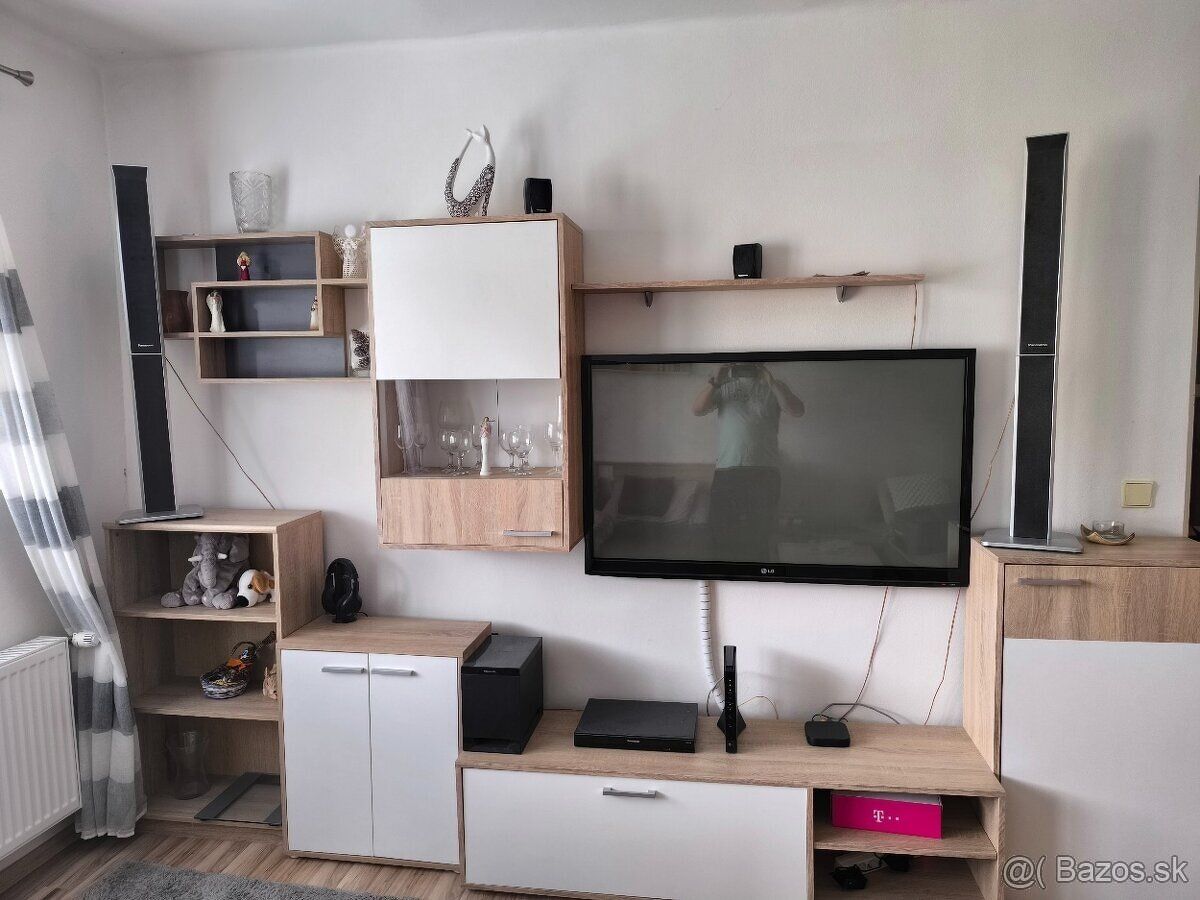 1-bedroom apartment with generous size, balcony overlooking