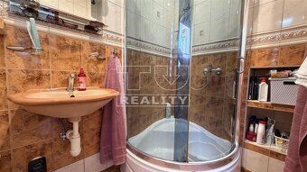 TUreality offers you for sale a 3-room apartment directly