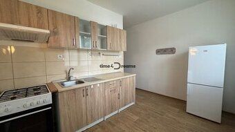 Juraj Kolárik +421 918 938 737 email: V2 Real Estate as