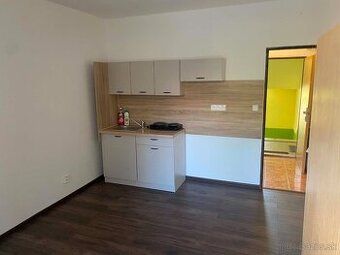 Juraj Kolárik +421 918 938 737 email: V2 Real Estate as