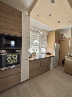 Type: 4-room apartment Municipality: Komárno Great sunny