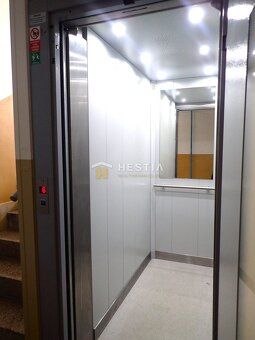 We offer for sale a cozy 1 room apartment with an area of