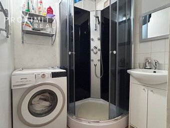 Type: 3-room apartment Street: Rozhanovska Village